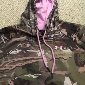 Under armor camouflage sweatshirt